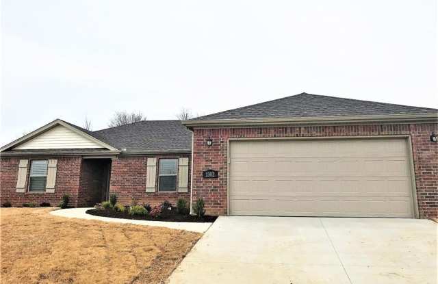1302 Eagle Court Gallery 1