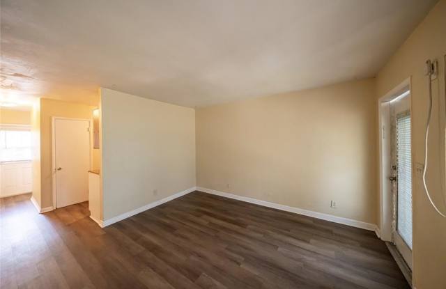 420 NE 1st Ave photos photos