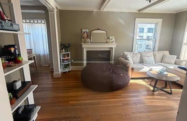 7 Boulevard Ter. Gallery 2