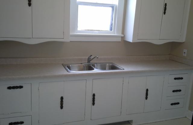 516 1ST ST N - 1 photos photos 516 1ST ST N - 1 photos photos
