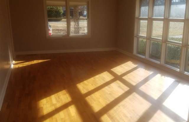 1640 Olive Gallery 3