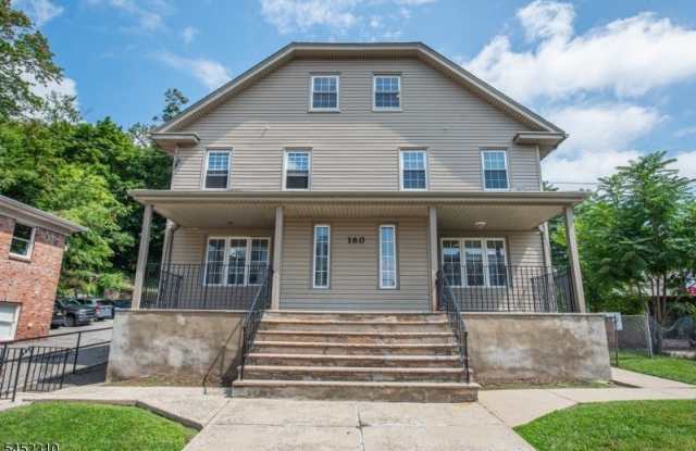 160 Bloomfield Ave photos photos