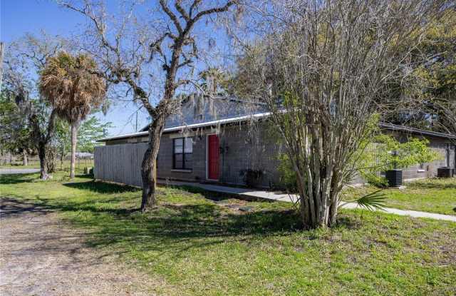 2321 SW 31 Place Gallery 1