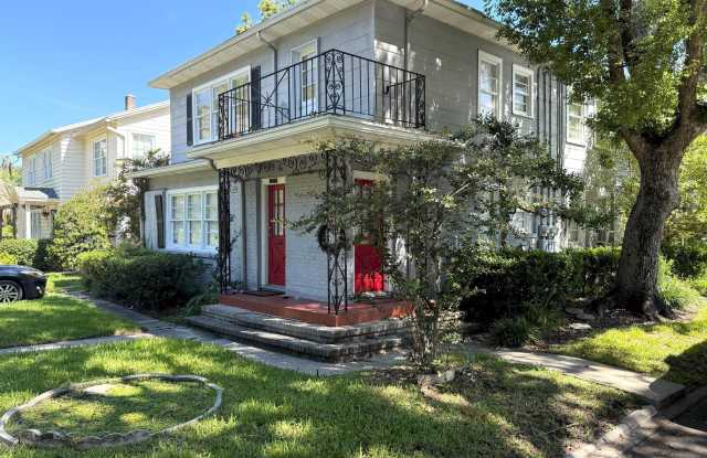 2925 OAK Street photos photos