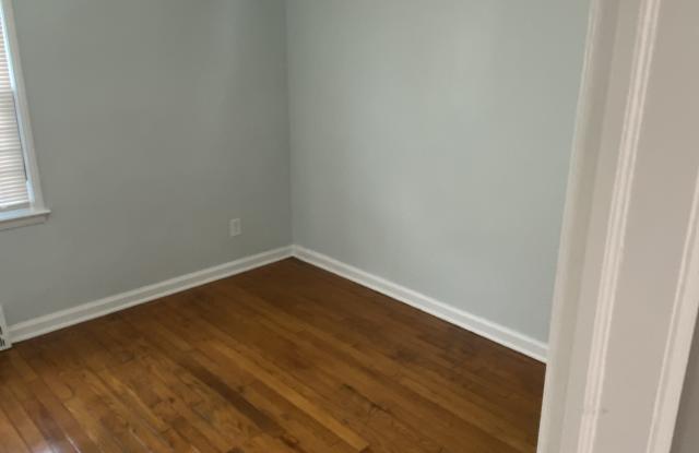 18824 Kelly Rd Gallery 1
