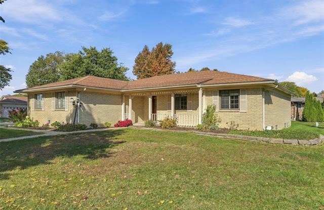 6805 Emerald Shores Drive Gallery 2