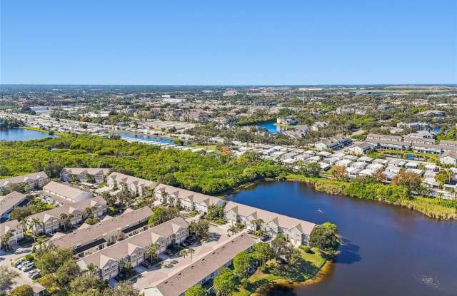 571 SHOREHAM Court NE Gallery 3
