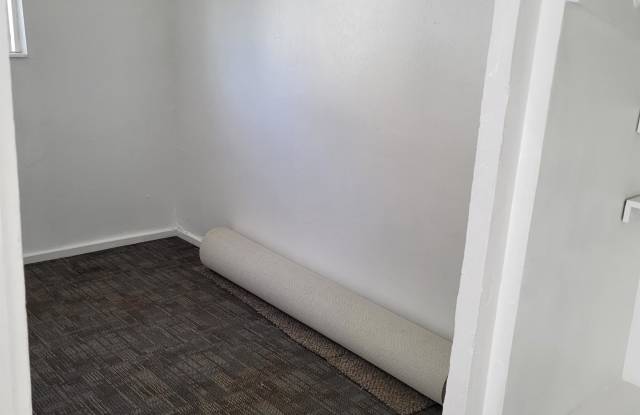 550 East 200 North Gallery 3