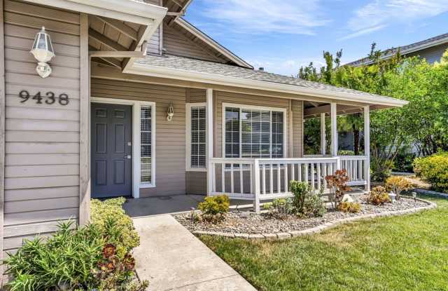 WONDERFUL MORADA NEIGHBORHOOD! SINGLE STORY BEAUTY WITH FORMAL LIVING AND DINING ROOM!! Gallery 4