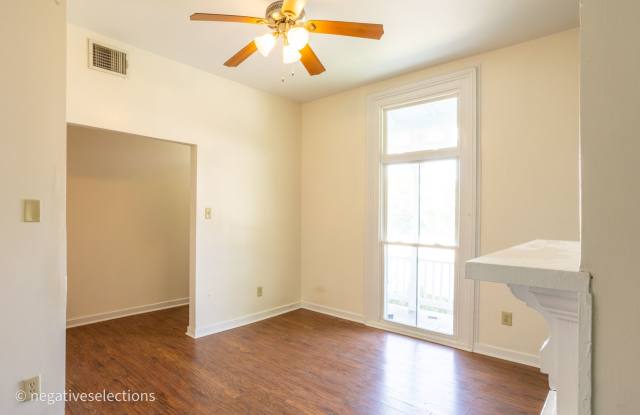 3 Bedroom Home off of W Jackson! ***Available Early October 2026*** Gallery 4
