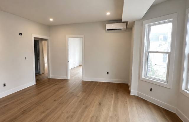 Completely Renovated 1 Bed/1 Bath in Providence! Gallery 2
