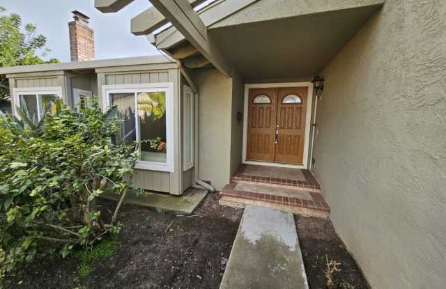 5686 Geranium Ct Gallery 2