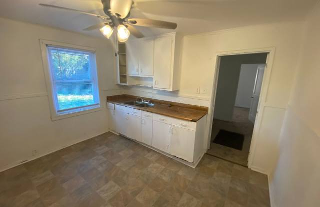 2814 Fleming Dr. Gallery 3