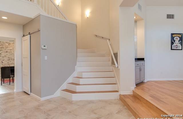 39 Inwood Manor Gallery 2