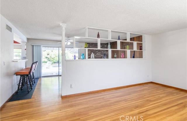 11543 Swinton Avenue Gallery 3