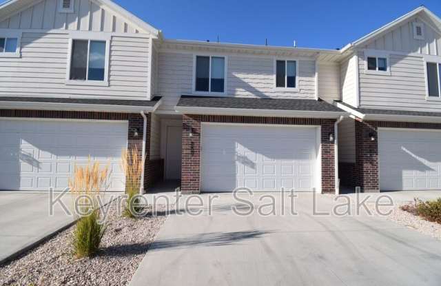 2273 W 2710 S photos photos