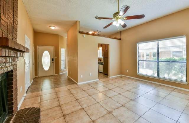 6412 Woodcreek Trail Gallery 3