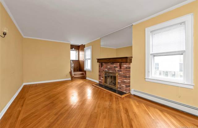 154 Rocklyn Avenue Gallery 3