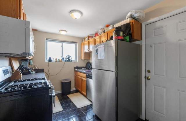 7429 N Ridge Boulevard - 7429 North Ridge Boulevard, Chicago, IL 60645