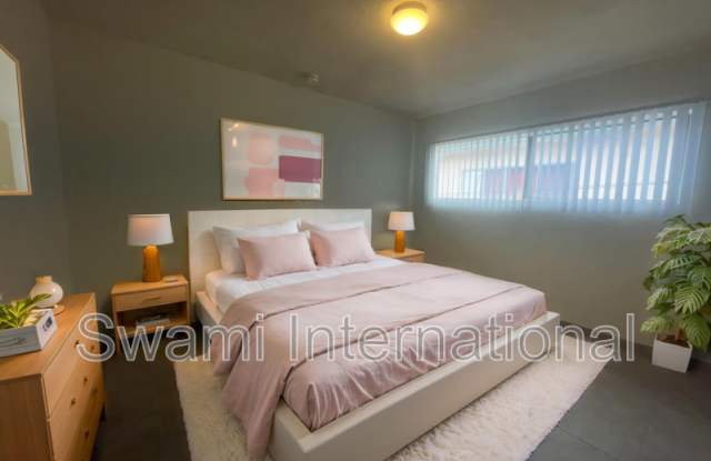 629 W. 82nd St. photos photos