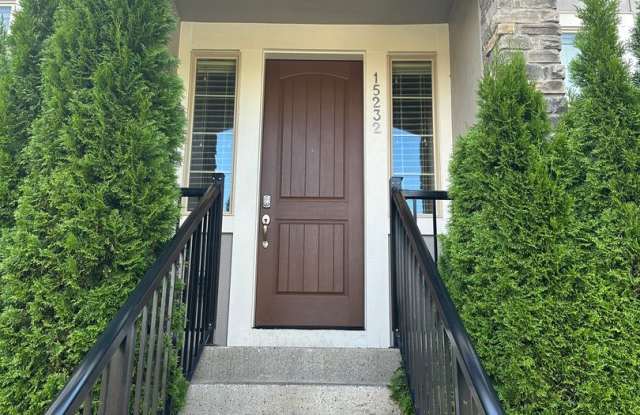 BEAUTIFUL CONTEMPORARY HOME IN BETHANY photos photos