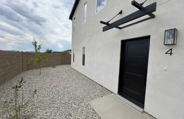 3-Bed 2.5 Bath Home!! Gallery 4