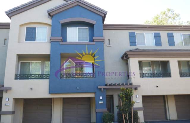 Open Three-story 2 Bed 2.5 Bath 1,154 Sq Ft North Natomas Park Place Condo Gallery 3