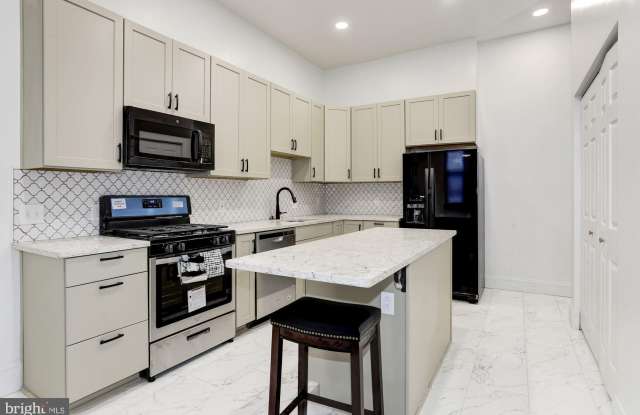 638 G STREET NE - 638 G Street Northeast, Washington, DC 20002