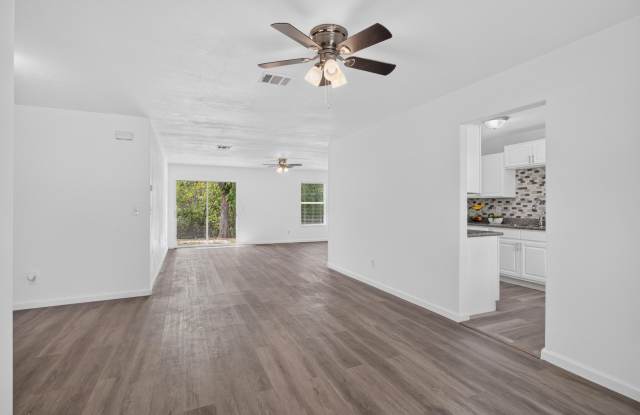 346 Ashland Gallery 3