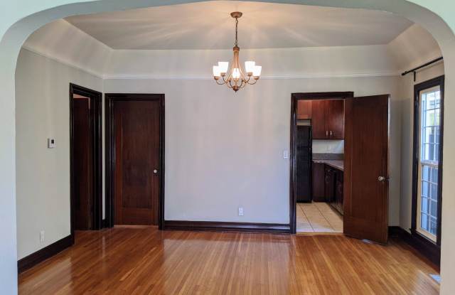 1007 S Orange Dr Gallery 2