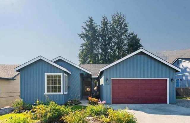 3 bedroom/1.75 bath rambler style home! 1,272 sq ft - 1339 Johnson Court, Wenatchee, WA 98801