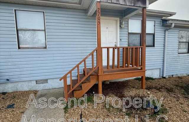 2705 Georgetown Dr NW photos photos