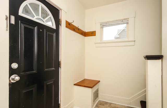 4 Bed/2 Bath Private Home Available August '27 Gallery 4