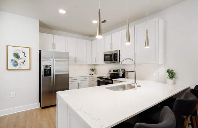 Reunion Township Apartments at 109 photos photos