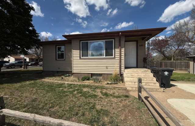 Lovely 2 bedroom Upstairs of a Duplex for Rent photos photos