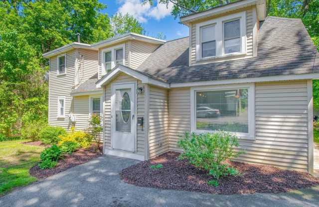 15 Casimir St. - 15 Casimir Street, Westfield, MA 01085