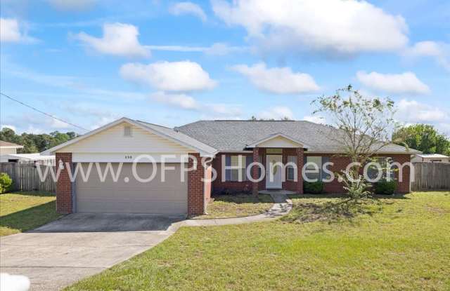 NEWLY RENOVATED HOME IN SOUTH CRESTVIEW - 250 Trish Drive, Crestview, FL 32536