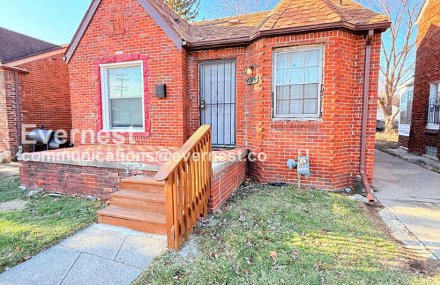 10747 Roxbury Street photos photos