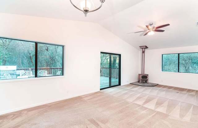 6571 Summerhill Road Gallery 4