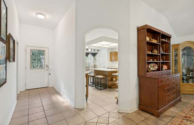 FURNISHED OAKWELL FARMS SINGLE-STORY Gallery 4