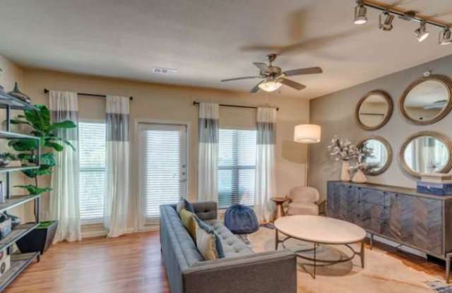 11333 Farrah Ln Gallery 2