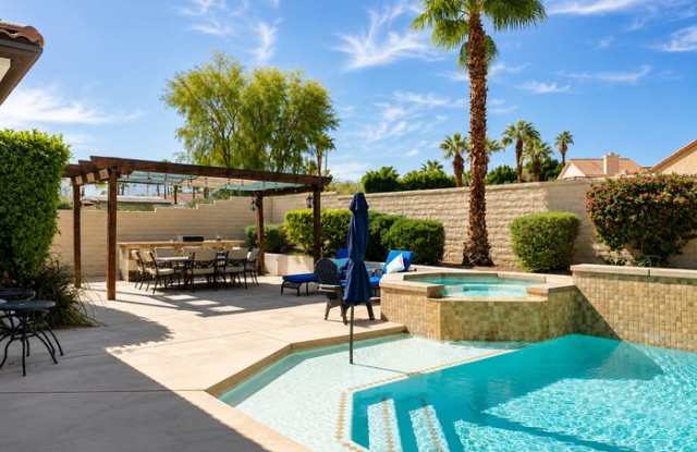 135 Bellini Way photos photos