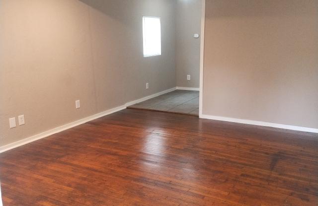 635 SE 27th St photos photos