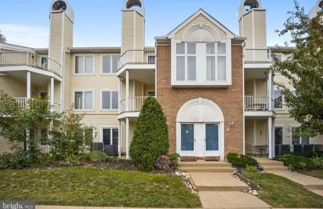 renovated 2-story Crestwood Condo! Situated in this great community is this wonderful 2-bedroom 1.5 bath  condo photos photos