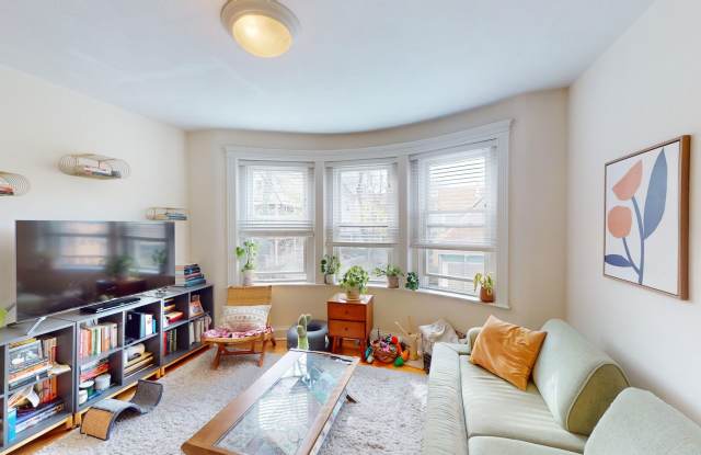 672 Washington Street photos photos