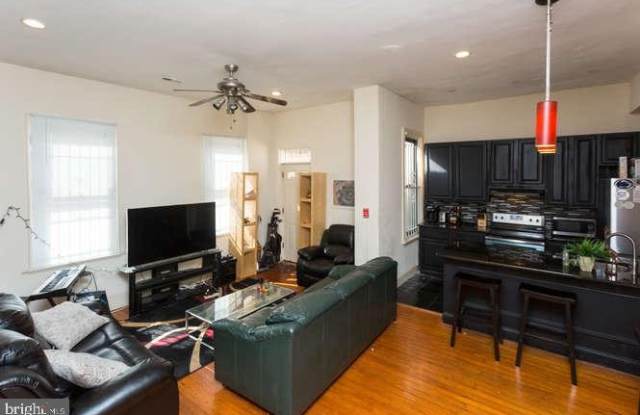 704-6 S WASHINGTON SQUARE Gallery 4