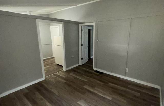 1300 S. Appleton Ave photos photos
