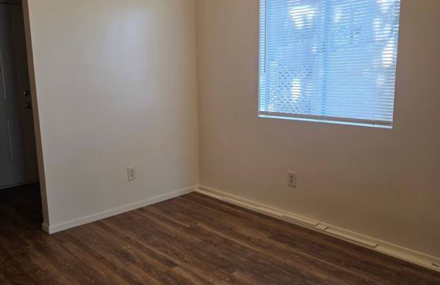 516 Lincoln Ave. - House Gallery 4