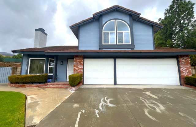 Spacious 5 Bedroom house in Corona Gallery 1