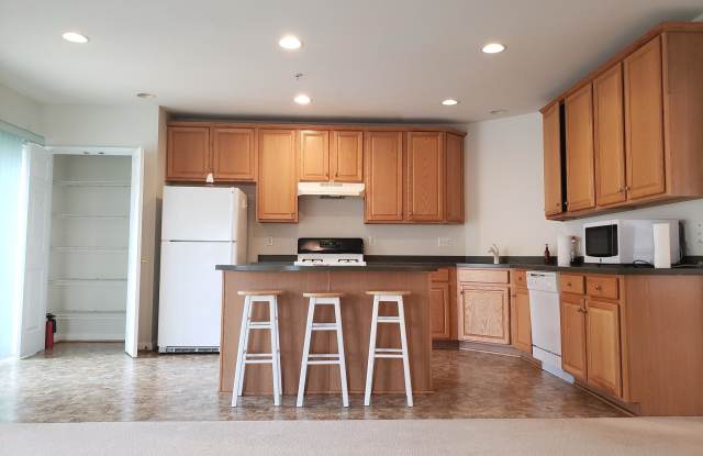 4639 BATTENBURG LANE - 4639 Battenburg Lane, Fair Oaks, VA 22030